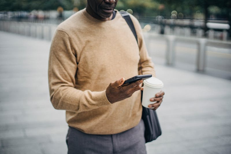 what-network-does-consumer-cellular-use-and-is-it-good