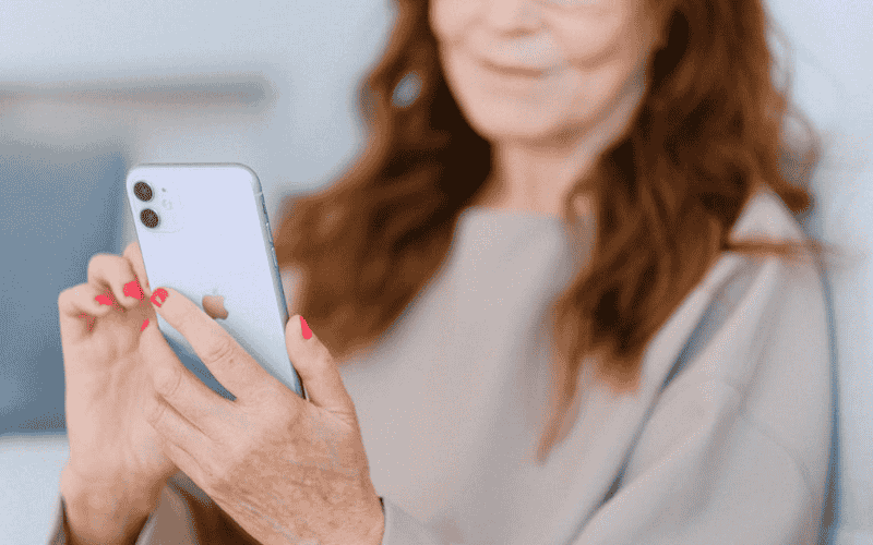 Senior using an iphone received through lifeline after qualifying for how to get a free iphone assistance