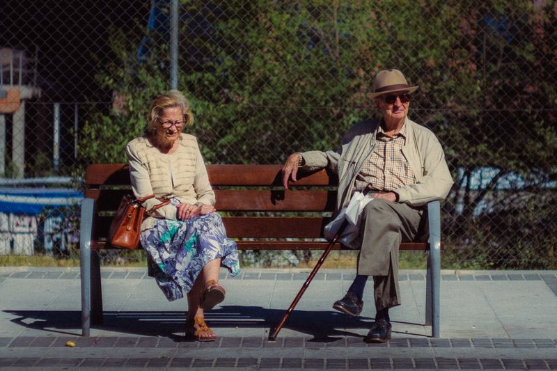 top-7-best-walking-sticks-for-seniors