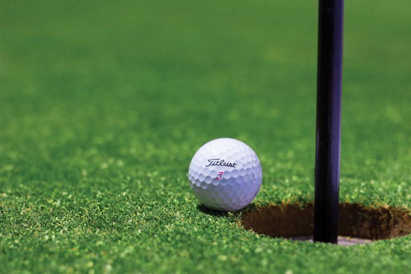 best-golf-balls-for-seniors-titleist