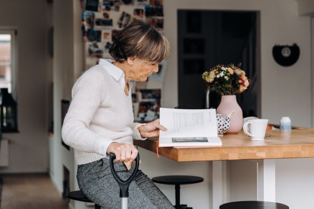 best-walking-sticks-for-seniors